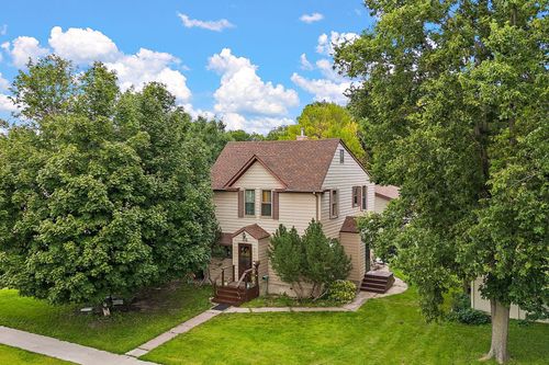 112 4th St Nw, Ortonville, MN, 56278-1362 | Card Image