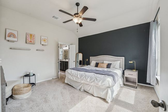 Extra large and relaxing primary bedroom | Image 13