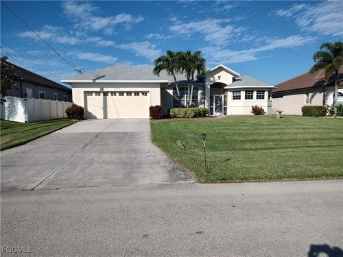 2214 Se 19th Pl, CAPE CORAL, FL, 33990-3101 | Card Image