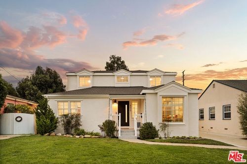 8210 Alverstone Ave, Los Angeles, CA, 90045-1385 | Card Image