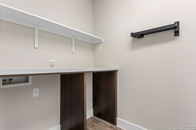 7317 Walkers Loop, House other with 4 bedrooms, 3 bathrooms and null parking in Live Oak TX | Image 13