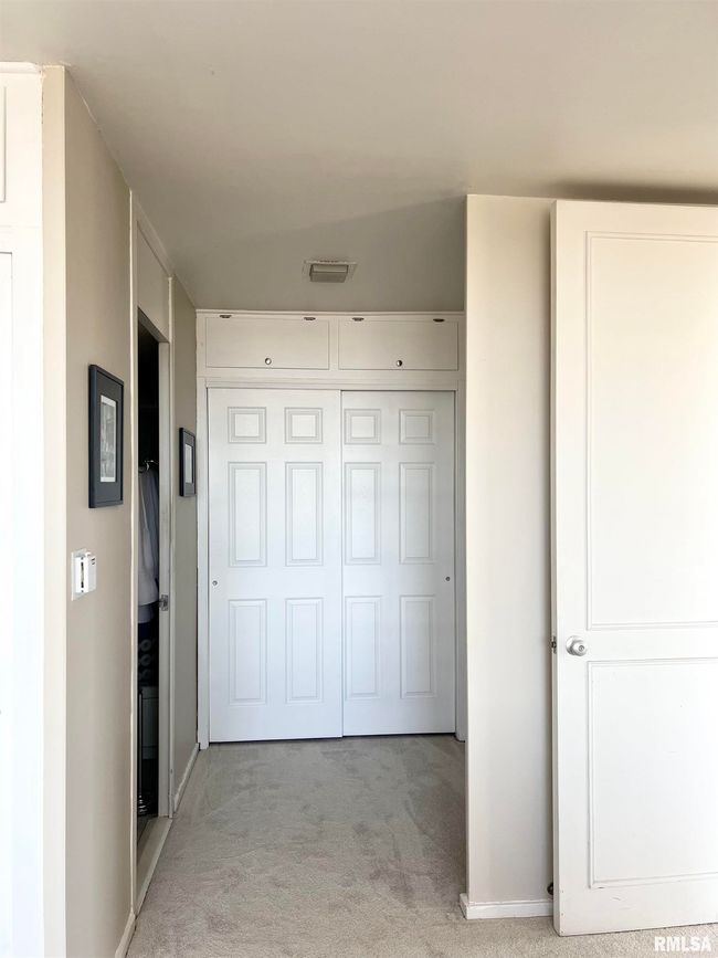 5B - 1337 21 St Ave, Condo with 2 bedrooms, 2 bathrooms and null parking in Rock Island IL | Image 16