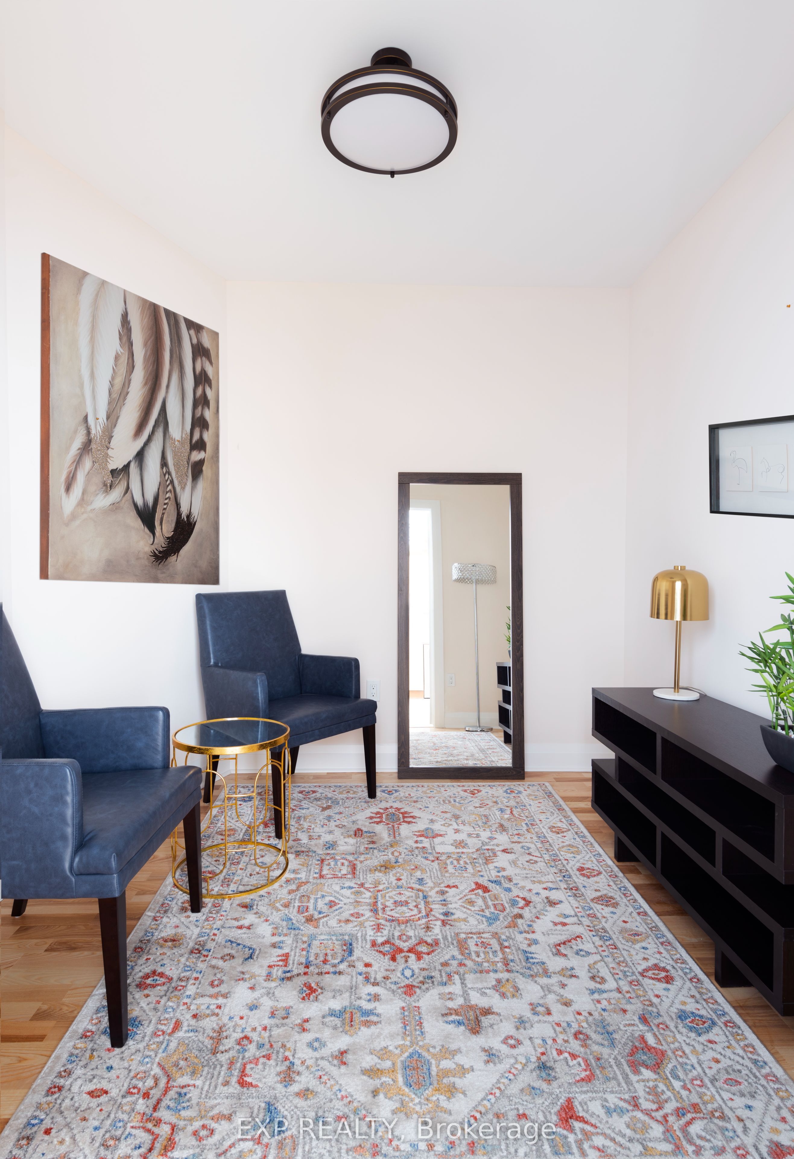 Residential Lease in Renfrew 3