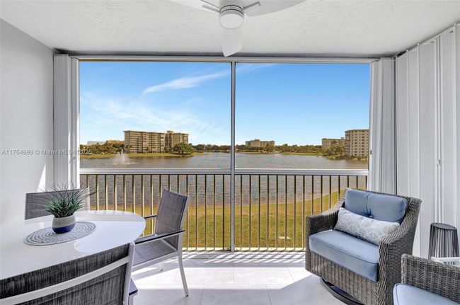 APT-305 - 3091 N Course Dr, Condo with 2 bedrooms, 2 bathrooms and null parking in Pompano Beach FL | Image 7