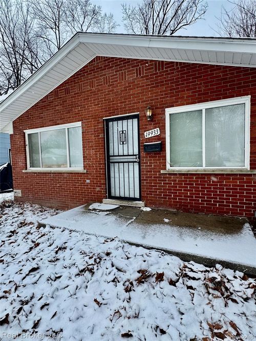 19933 Bentler St, Detroit, MI, 48219-1322 | Card Image