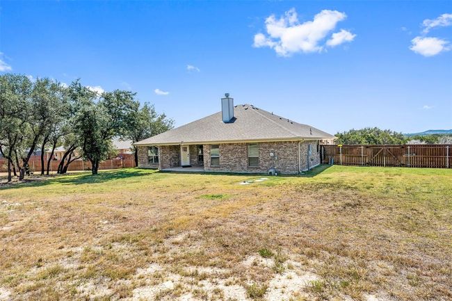 Additional view of backyard. | Image 33