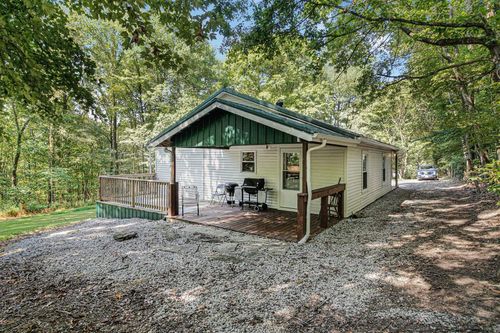 1285 Maxey Knob Rd, Canmer, KY, 42722-9442 | Card Image