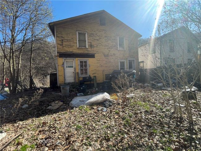 142 Baker St, Condo with 3 bedrooms, 1 bathrooms and null parking in Aliquippa PA | Image 5