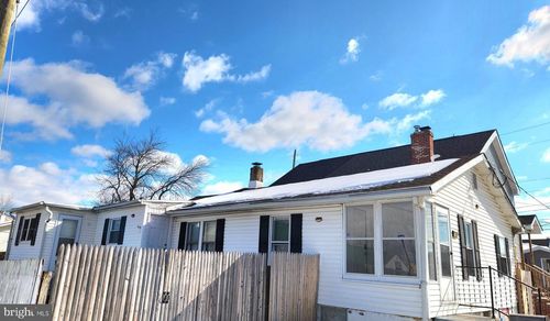 1303 Newport Gap Pike, WILMINGTON, DE, 19804-2845 | Card Image