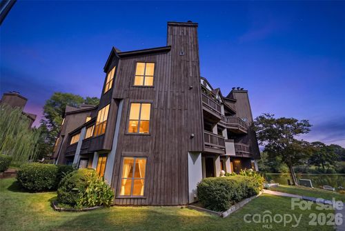 8157 Cedar Glen Dr, Charlotte, NC, 28212-0211 | Card Image