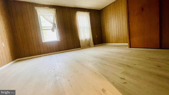 21 N Chestnut St, Home with 4 bedrooms, 2 bathrooms and null parking in Mount Carmel PA | Image 25