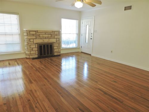3425 Westcliff Rd S, Fort Worth, TX, 76109-2819 | Card Image