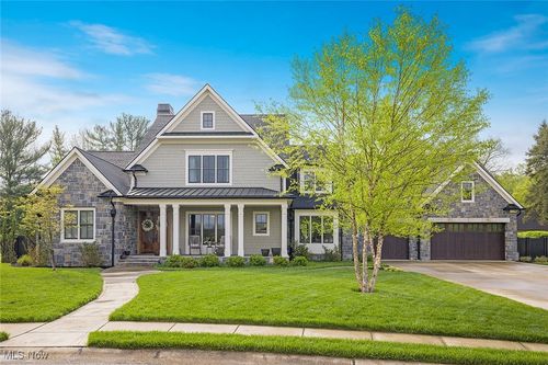 6 Hunters Run, Williamstown, WV, 26187-1029 | Card Image