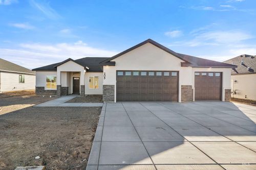 205 13th Ave W, Jerome, ID, 83338-3038 | Card Image