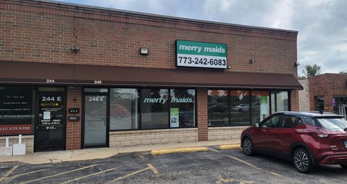 248 E Roosevelt Rd, Lombard, IL, 60148-4647 | Card Image