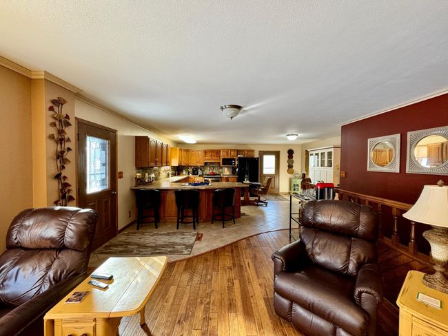 Kitchen/ Dining Room/ Living Room | Image 9
