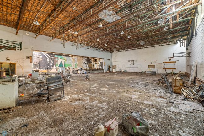 North gym & stage | Image 60