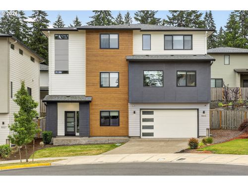 10013 Se Elderberry St, Happy Valley, OR, 97086-9647 | Card Image
