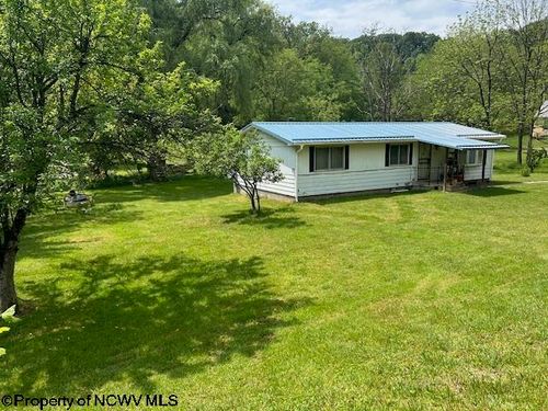 1111 Red Rock Rd, Buckhannon, WV, 26201-6022 | Card Image