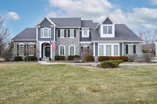 1260 Four Winds Way, Hartland, WI, 53029-8561 | Card Image