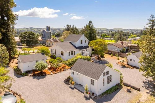 2212 Magnolia Ave, Petaluma, CA, 94952-1631 | Card Image