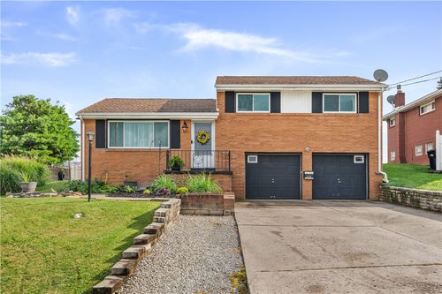 13550 Ann Dr, North Huntingdon, PA, 15642-1702 | Card Image