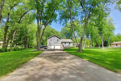 9770 276th Avenue, Salem Lakes, WI, 53179 | Card Image