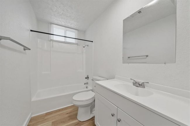 904 Twin Oaks Ter, Condo with 0 bedrooms, 0 bathrooms and null parking in Harrisonville MO | Image 38