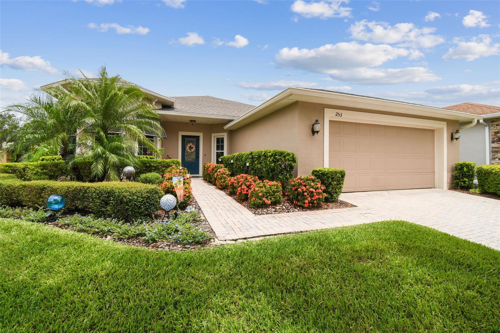 Falling Water Dr, Kissimmee, FL 34759