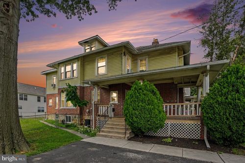 210 E Winona Ave, NORWOOD, PA, 19074-1324 | Card Image