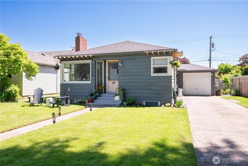 1022 22nd Avenue, Longview, WA, 98632 | Card Image