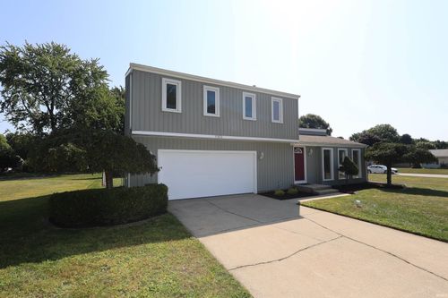 51832 Hedge Ln, Granger, IN, 46530-9569 | Card Image