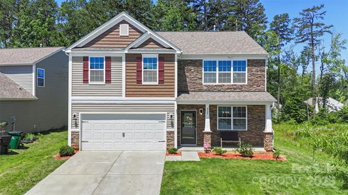 2527 Linhay Dr, Charlotte, NC, 28216-0298 | Card Image