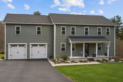 141 Thompson St, Palmer, MA, 01069-2226 | Card Image