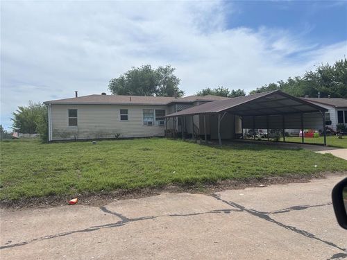 1116 Hickory Lane, Midwest City, OK, 73110 | Card Image