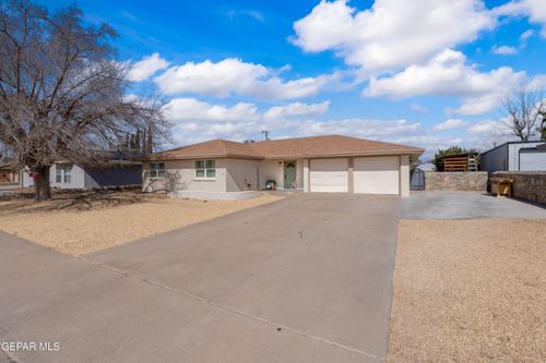 9013 Cosmos Ave, El Paso, TX, 79925-4026 | Card Image