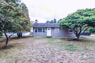 24 W Thorn Avenue, House other with 3 bedrooms, 1 bathrooms and null parking in Barnegat NJ | Image 2