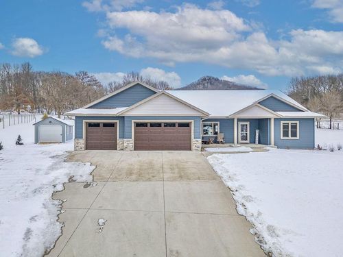 W7306 Sylvester Road, Holland, WI, 54636 | Card Image