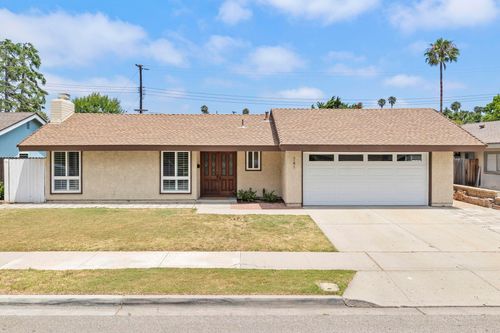 741 Kentwood Dr, Oxnard, CA, 93030-3452 | Card Image