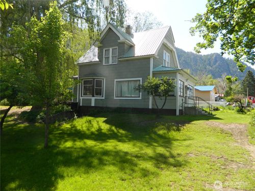 10 Bighorn Dr, Loomis, WA, 98827-9737 | Card Image