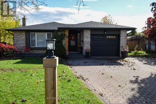 14 Eastfield Crt, St. Catharines, ON, L2M6V1 | Card Image