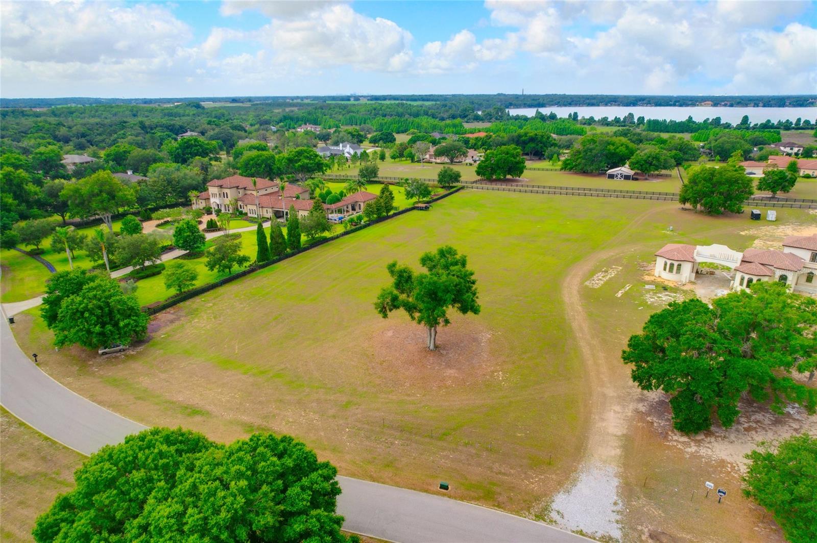 Land in THONOTOSASSA 4