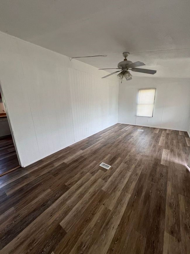 140 Apache Rd, House other with 3 bedrooms, 2 bathrooms and null parking in Tye TX | Image 8