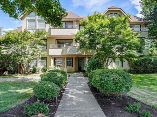302-3263 Alder St, Saanich, BC, V8X1P3 | Card Image