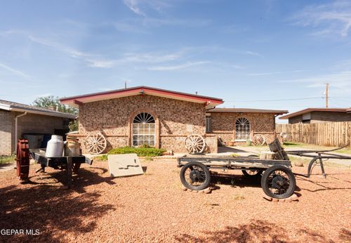 9108 Morelia Rd, El Paso, TX, 79907-3233 | Card Image