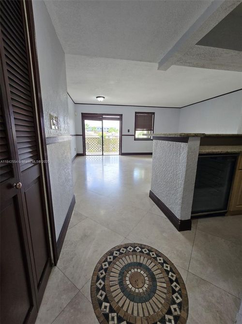 apt-307-8425 Nw 8th St, Miami, FL, 33126-3773 | Card Image