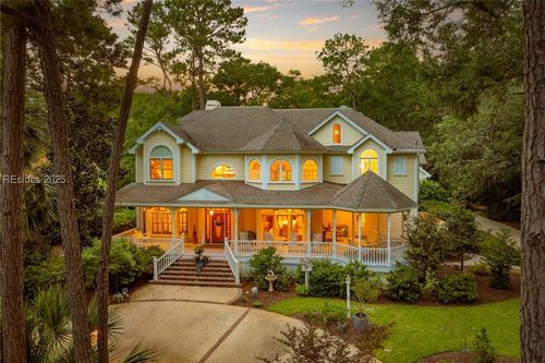 4 Saint Johns Pl, Hilton Head Island, SC, 29928-4938 | Card Image