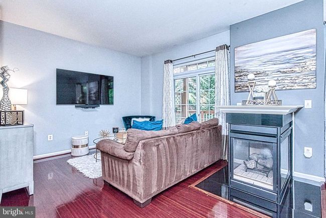 101 - 13812 Breezy Ridge Way, Townhouse with 3 bedrooms, 3 bathrooms and null parking in WOODBRIDGE VA | Image 5