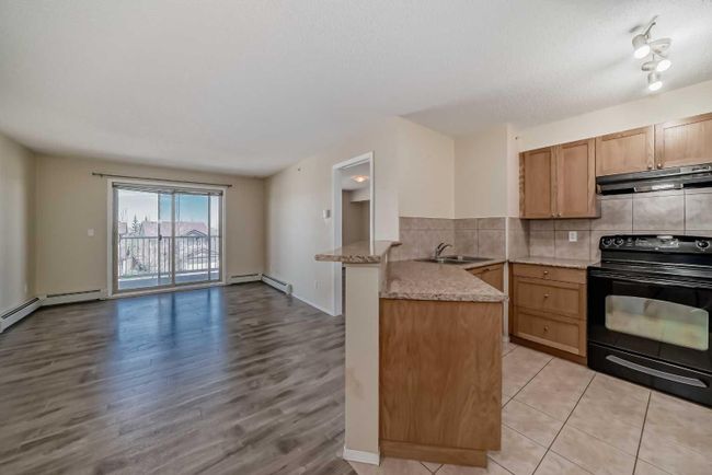 340 - 428 Chaparral Ravine View Se, Home with 2 bedrooms, 2 bathrooms and 1 parking in Calgary AB | Image 8