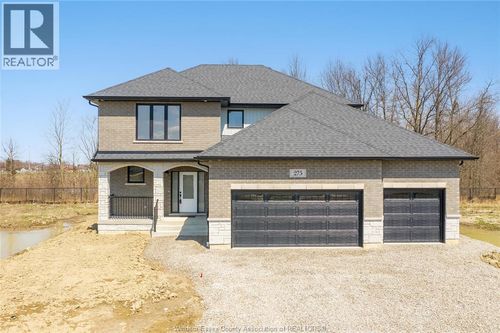 275 Dolores Ave, Essex, ON, N8M0C5 | Card Image